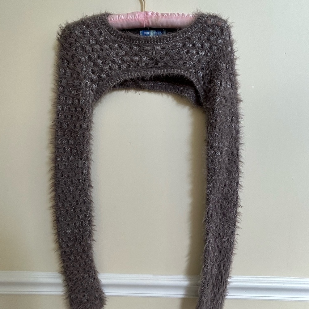 Urban Outfitters Fuzzy Knitting Shrug size M
